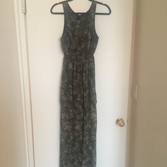 Green maxi dress - Picture 2 of 6